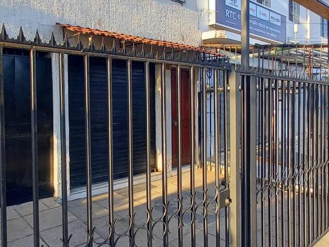 DEPTO 2 PISO EN GENARO SALINAS CON CONCHA Y TORO $ 350.000