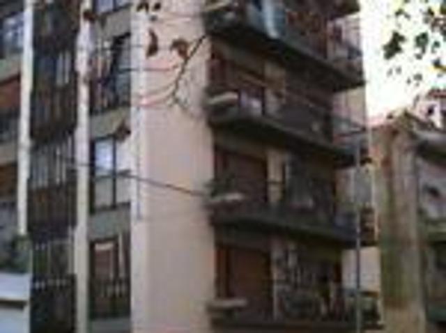 Depto 3 amb al frente con balcon excel ? 60m?