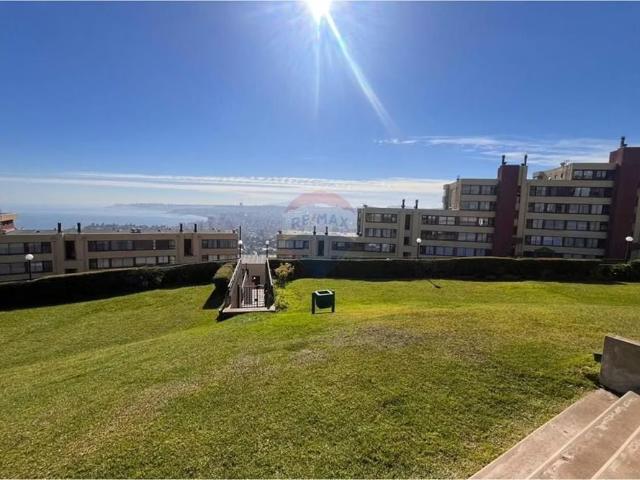 Depto. 3d 2b con piscina y estacionamiento | 3 dormitorios por 3500.00 en Viña del Mar