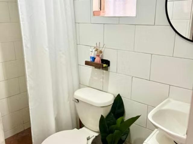 Depto. Con 3 Dor, 1 Baño, Amplio Living comedor | 3 dormitorios por 68000. 00 en Valparaíso