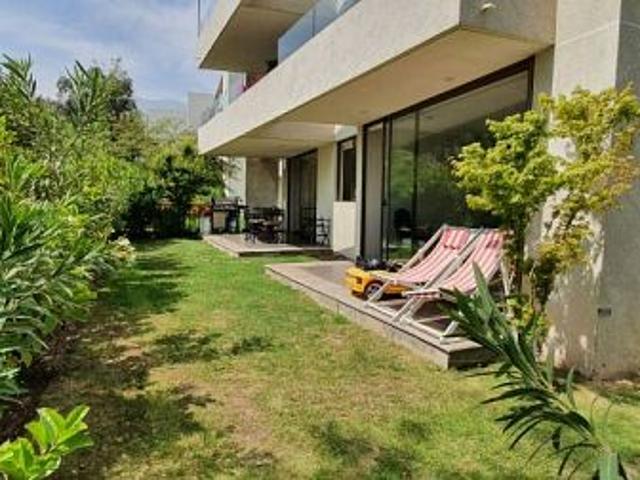Depto con patio privado