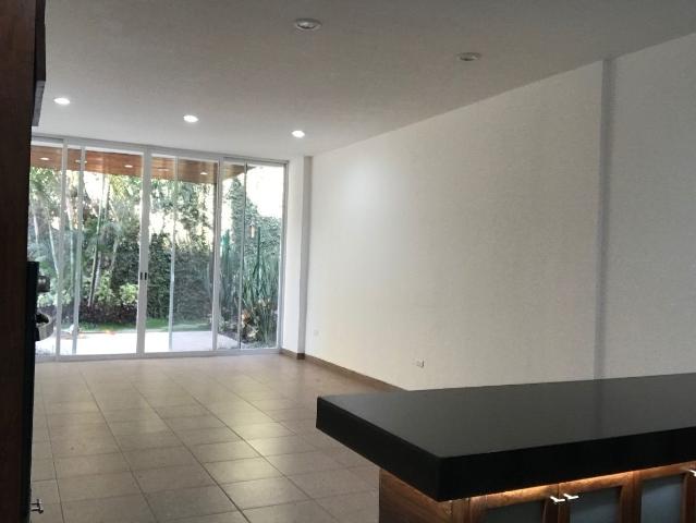 Depto en Cuernavaca Zona Dorada Reforma” * Alberca privada y Jardìn 3 recamaras