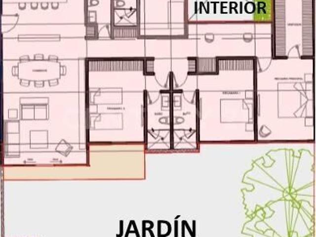 Depto en PB de 194 m2 habitables mas 150 m2 de patio y jardín propio
