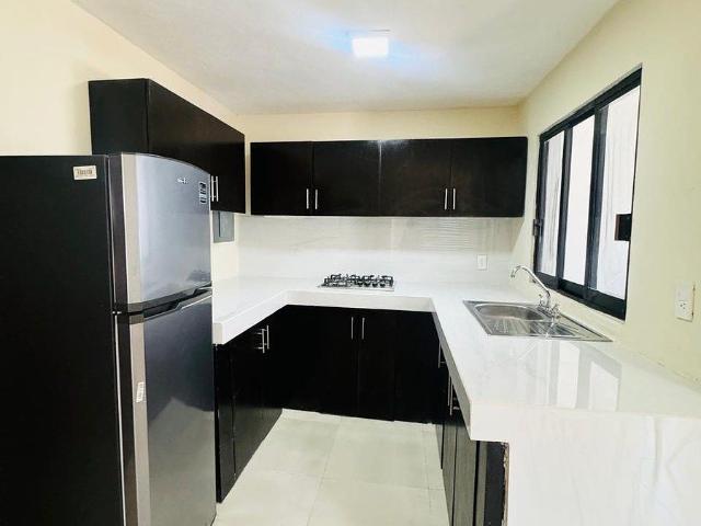 DEPARTAMENTO EN RENTA AV. BALLLENA