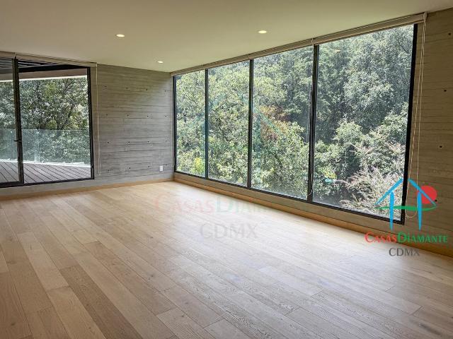Depto Exclusivo con Terraza, 3 Recámaras, 4 Estacionamientos