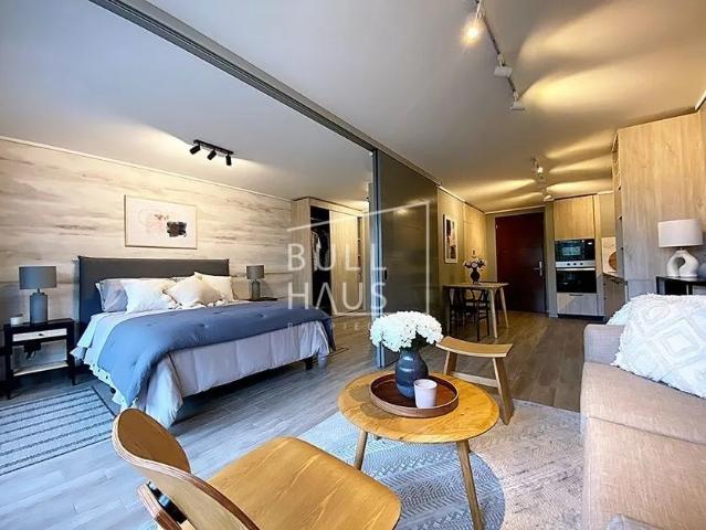 Depto nuevo / moderno / 1 d + 1 b en av las condes