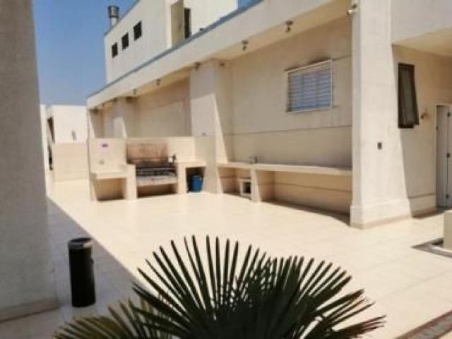 Depto SIN MUEBLES Av Las Condes/Presidente Kennedy
