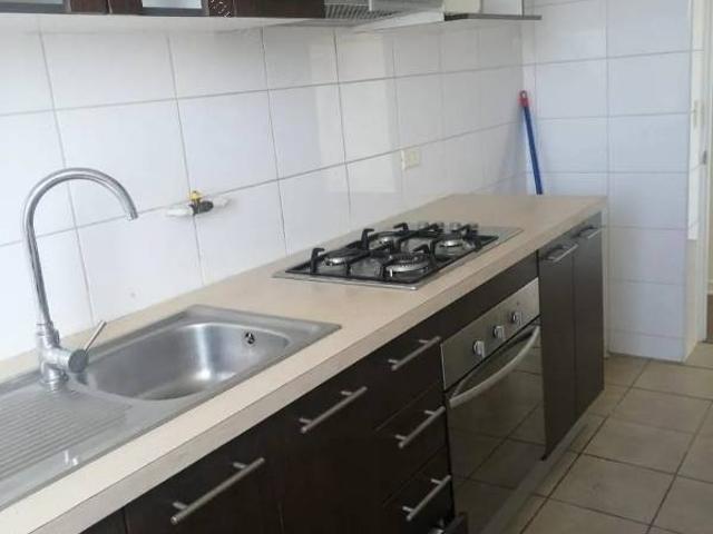 Depto SIN MUEBLES Av Los Manantiales