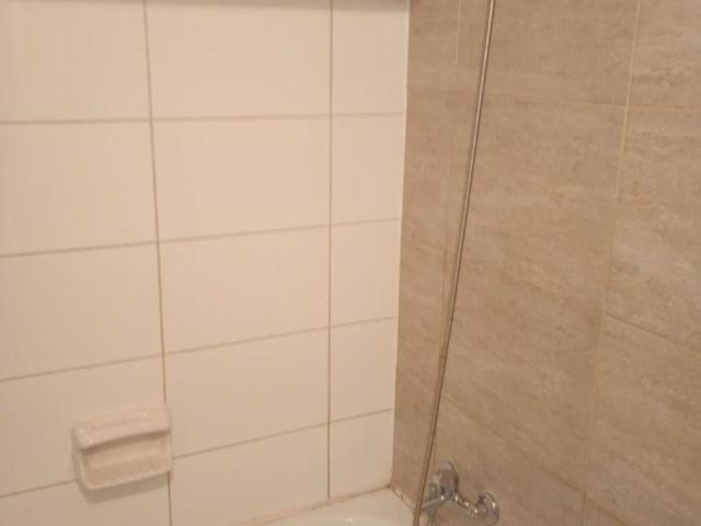 Depto SIN MUEBLES Av Macul/Quillin