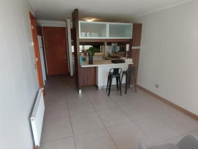 Depto SIN MUEBLES cerca Metro Hernando de Magallanes