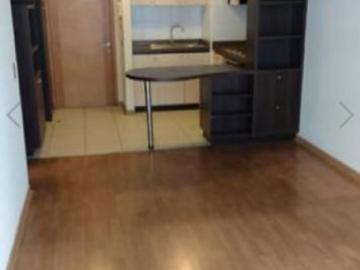 Depto SIN MUEBLES Metro Hospital