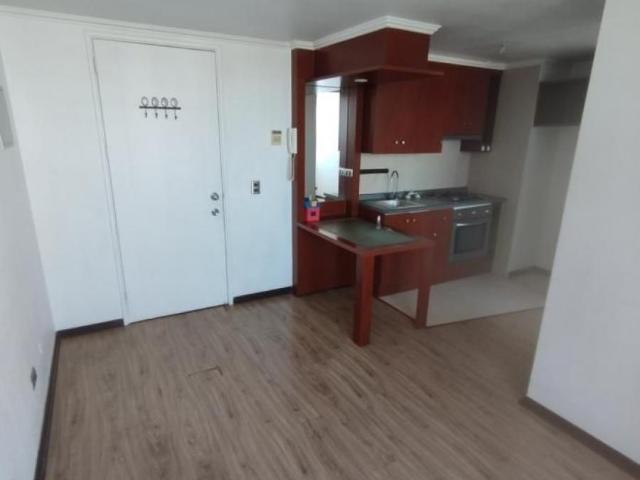 Depto SIN MUEBLES Metro Parque Almagro