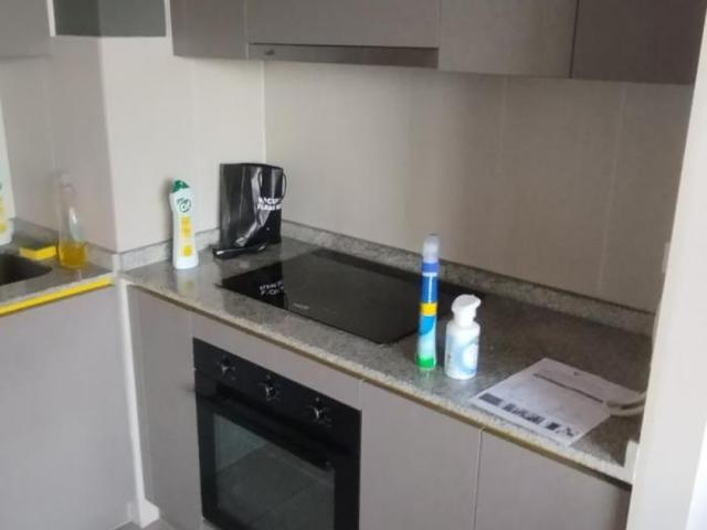 Depto SIN MUEBLES Metro Rodrigo de Araya