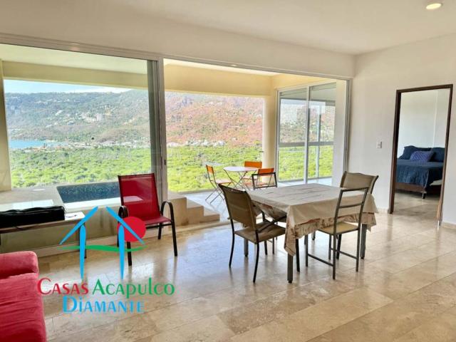 Depa con terraza, jacuzzi y vista al manglar y al mar