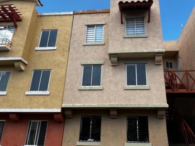 Depa en VENTA en Primer Nivel en Real Granada