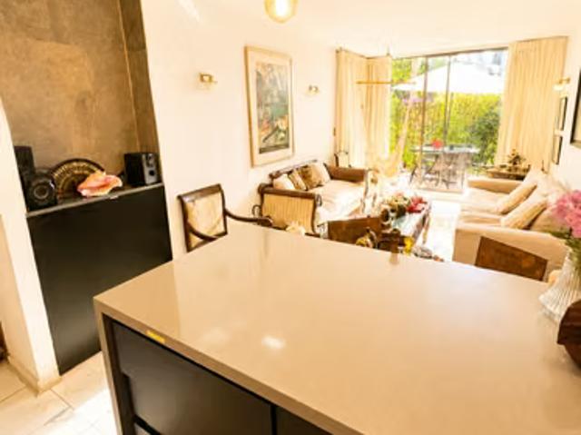 Depa iluminado con patio exclusivo en reñaca | 2 dormitorios por 5300.00 en Viña del Mar