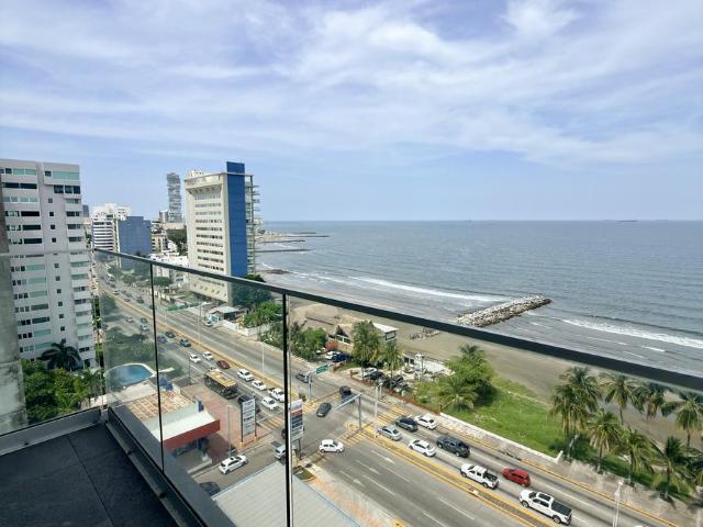 DEPARATAMENTO FRENTE AL MAR CON AMENIDADES