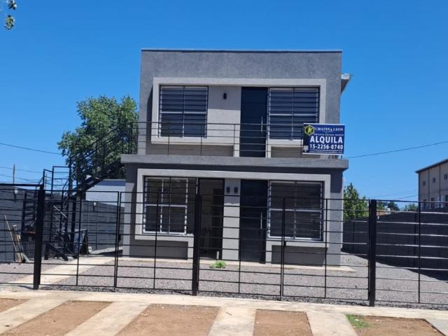 DEPARTAMENTO 3 AMB. CONTRA FRENTE C/ ENTRADA DE AUTO