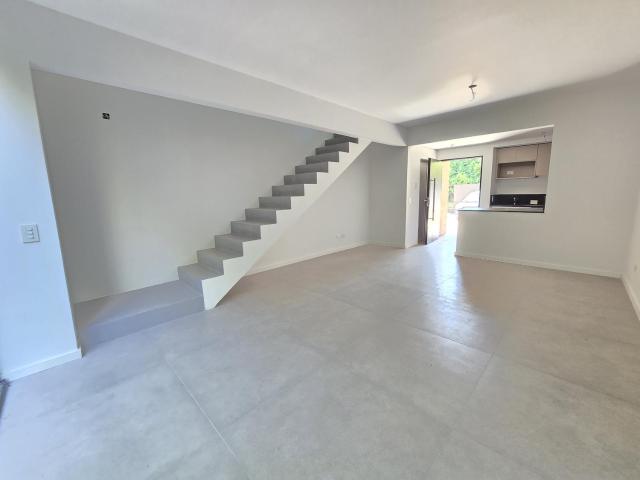 Departamento 3 amb. en duplex con jardin ? 97m?