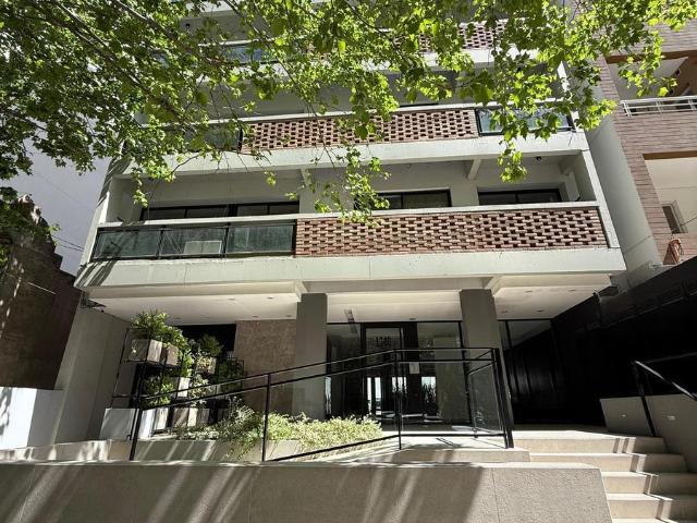 Departamento 3 ambientes Cochera ? 70m? en Banfield Este