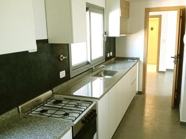 Departamento 3 Ambientes con Balcón al Frente y Cochera – Frente al Parque Domínico
