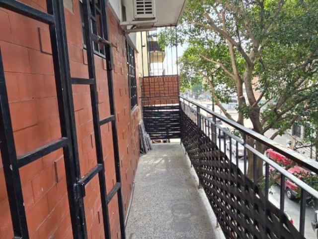 Departamento 3 ambientes al frente villa urq