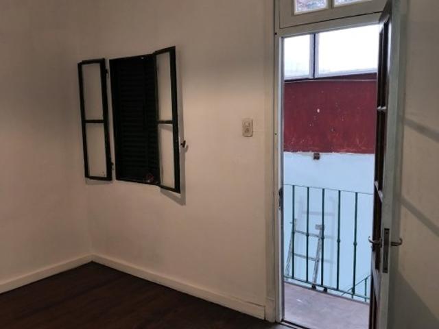 DEPARTAMENTO 3 AMBIENTES TIPO CASA SIN EXPENSAS APTO PROFESIONAL. SARMIENTO 73 AVELLANEDA