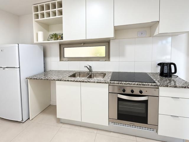 Departamento 3 dormitorios con Cochera Av Carballo 580