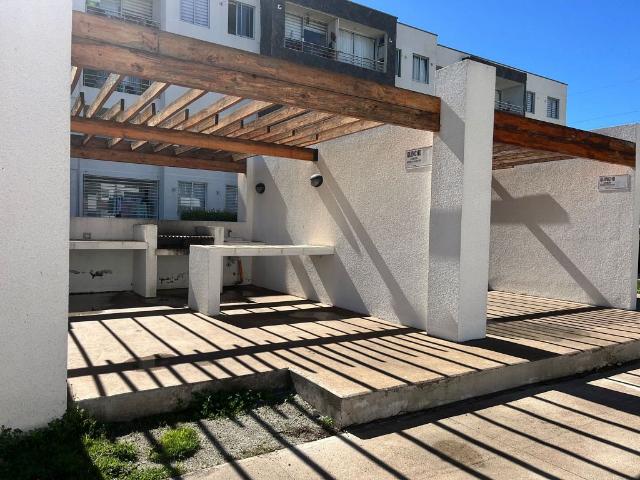 DEPARTAMENTO EN LA SERENA, INCLUYE 3 ESTACIONAMIENTOS