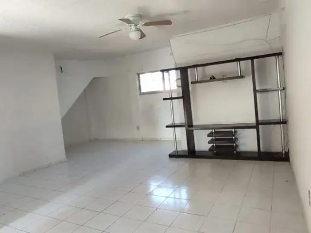 departamento 3 recamaras a unos metros del mercado