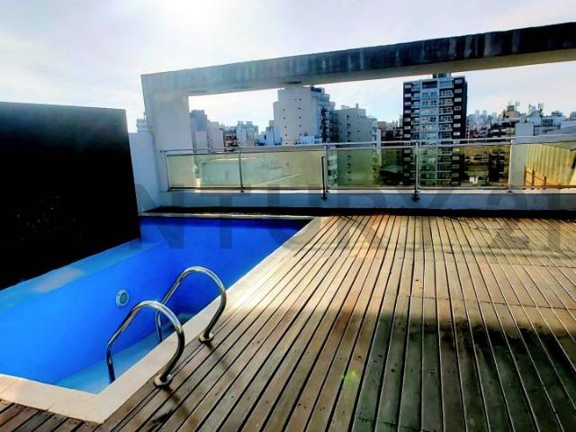 DEPARTAMENTO 1 AMBIENTE EN ALQUILER EN ALMAGRO CON BALCON SUM PILETA Y LAUNDRY