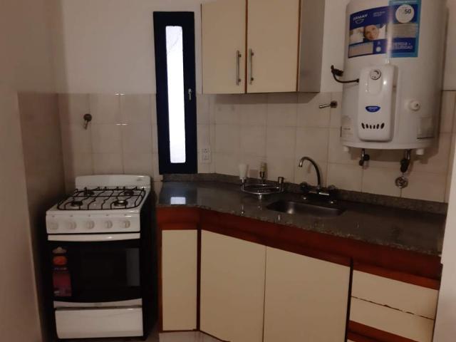 Departamento 1 Dormitorio Balcón Bv Illia a 1 cuadra de Bv. Chacabuco