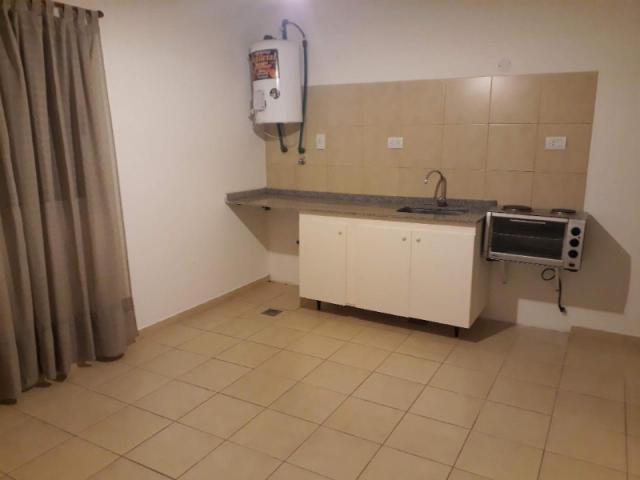 Departamento, 1 Dormitorio, Baño, Cocina Comedor, Patio Y Cochera