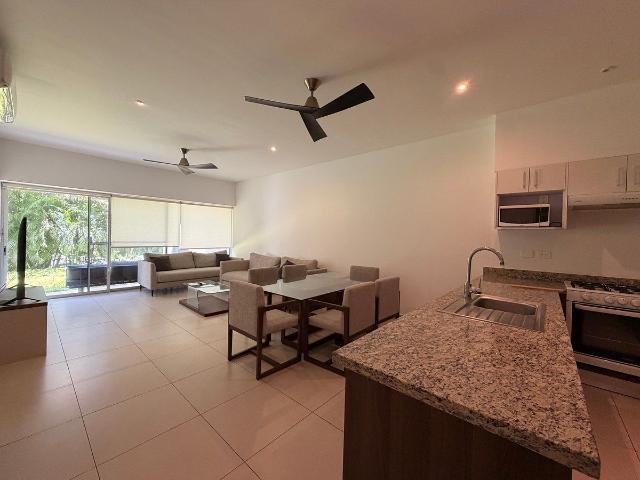 Departamento 1 en renta, en planta baja de 3 habitaciones enfrente a la piscina