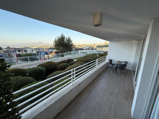 DEPARTAMENTO 1D 1B EN PRIMER PISO CONCON CENTRAL