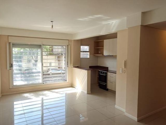 Departamento 2 amb en alquiler en Parque Patricios