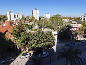 DEPARTAMENTO 2 AMBIENTES CON BALCÓN Y VISTA AL FRENTE. ZAPIOLA 105 PISO 4B BERNAL QUILMES