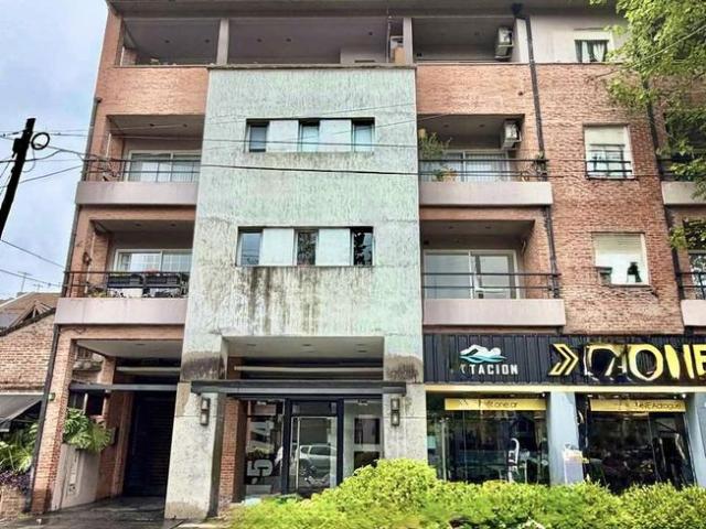 DEPARTAMENTO 2 AMBIENTES CON COCHERA
