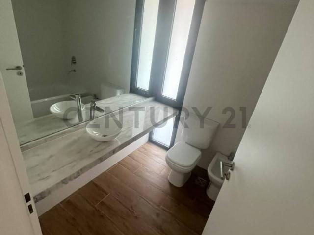 DEPARTAMENTO 2 AMBIENTES CON JARDIN