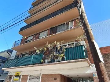DEPARTAMENTO 2 AMBIENTES ALQUILER EN GOBERNADOR IRIGOYEN 434 2?E LANUS OESTE