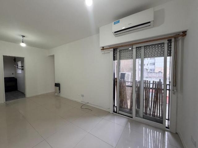 Departamento 2 ambientes en alquiler en villa del parque