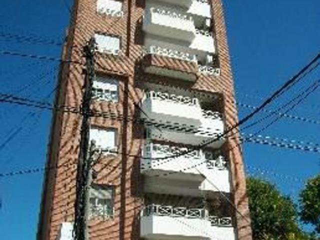 Departamento 2 ambientes en alquiler Lanús Este