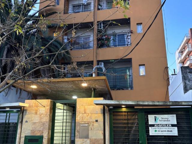 Departamento 2 ambientes | Morón Centro | Planta baja con Cochera y patio