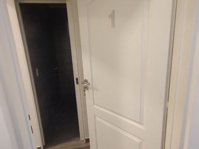 Departamento 2 ambientes planta alta primer piso por escalera Berazategui centro
