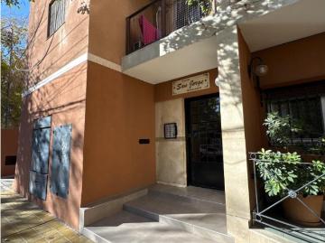 Departamento 2 Habitaciones, 2 Piso, Ascensor, Vista A Calle Mendoza