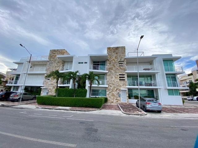 Departamento 2 Rec?maras en Renta | Playa del Carmen Centro | Amueblado en Planta Baja