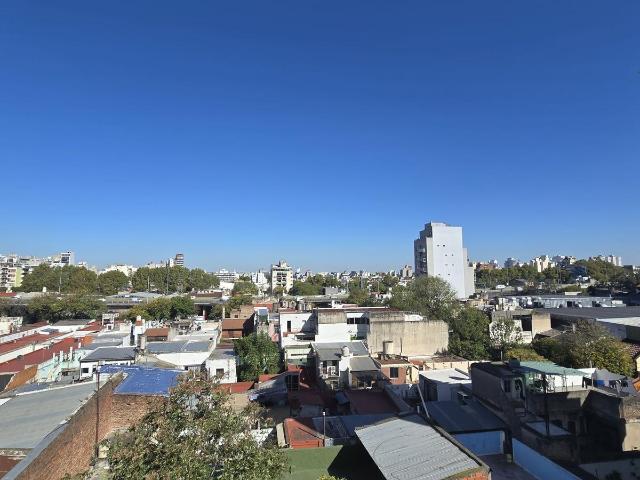Departamento 2Amb Alquiler en Pesos Boedo Av San Juan muy luminoso balcon vista abierta ? 51m?