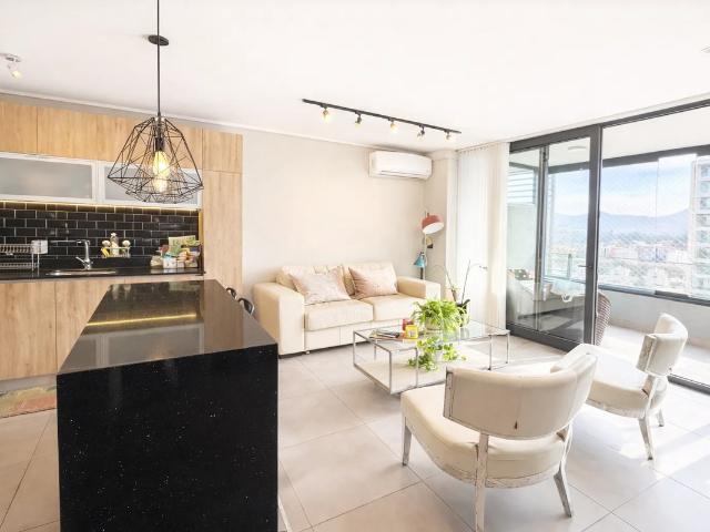 Departamento 2d 2b en las condes, terraza y estacionamiento
