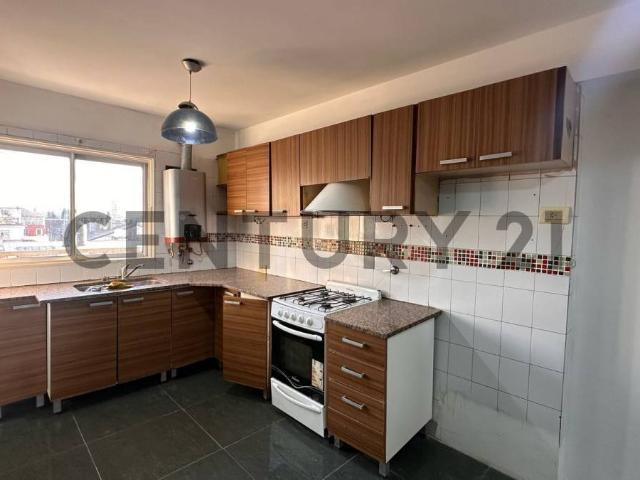 Departamento 4 ambientes en alquiler, Quilmes