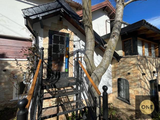 DEPARTAMENTO 5 AMBIENTES EN ALQUILER PERMANENTE CURUZÚ CUATIÁ AL 100 SAN CARLOS DE BARILOCHE